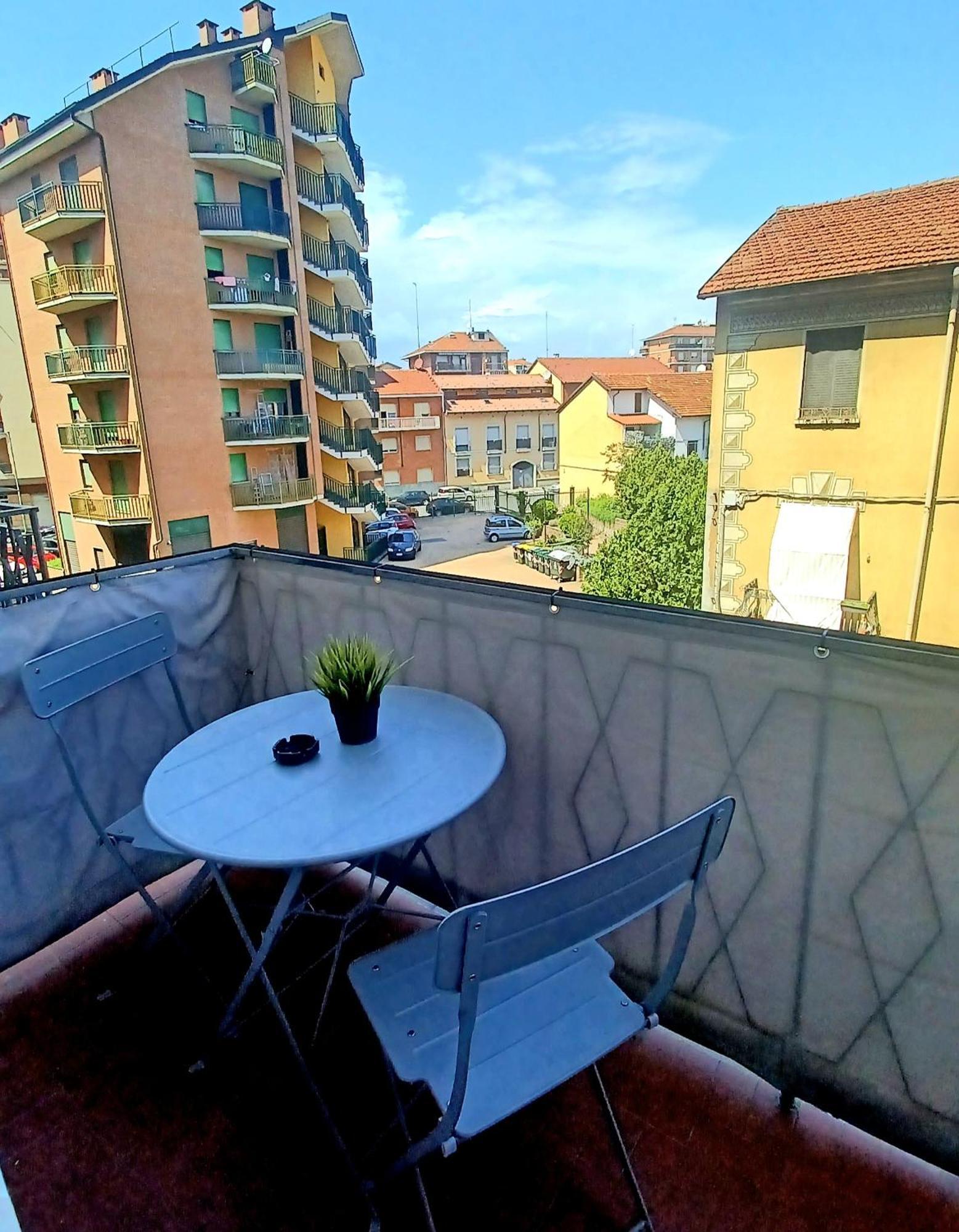 Intero Appartamento Luminoso E Accogliente ! Torino Kültér fotó
